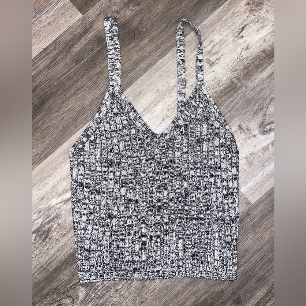 Hooked Up by IOT Black and White Knit Camisole